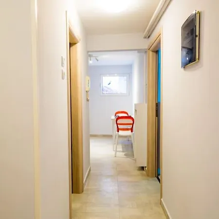 2 Bedrooms Close To Metro Dafni In Athens