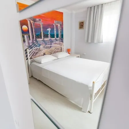 Apartment 2 Bedrooms Close To Metro Dafni In *