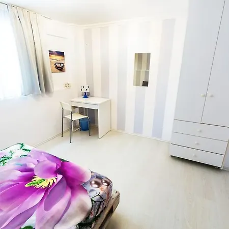 Apartment 2 Bedrooms Close To Metro Dafni In